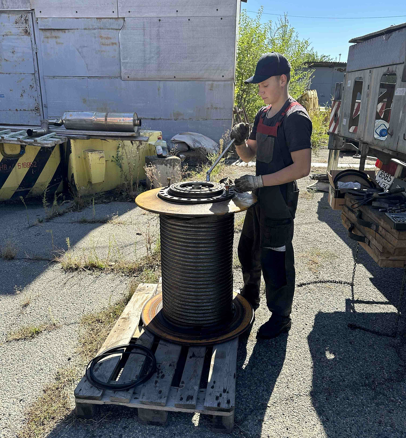 Ремонт грузовой лебедки LIEBHERR LTM-1250